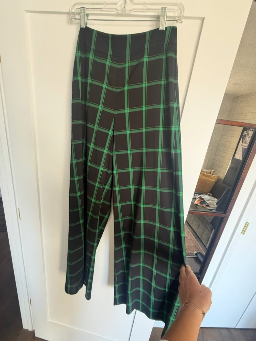 WIDE Leg Alice & Olivia Light Weight Pants Size 2